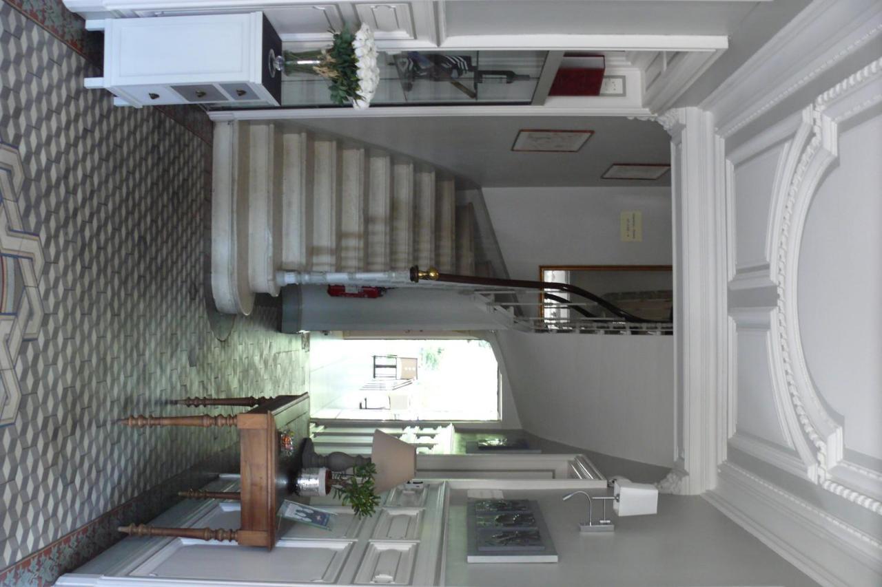 Hotel Henri IV Coutras Екстер'єр фото