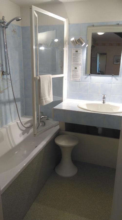 Hotel Henri IV Coutras Екстер'єр фото
